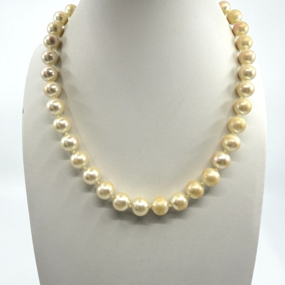 Elegant Cream Pearl Statement Necklace Classic Jewelry Gold Tone Chain Choker